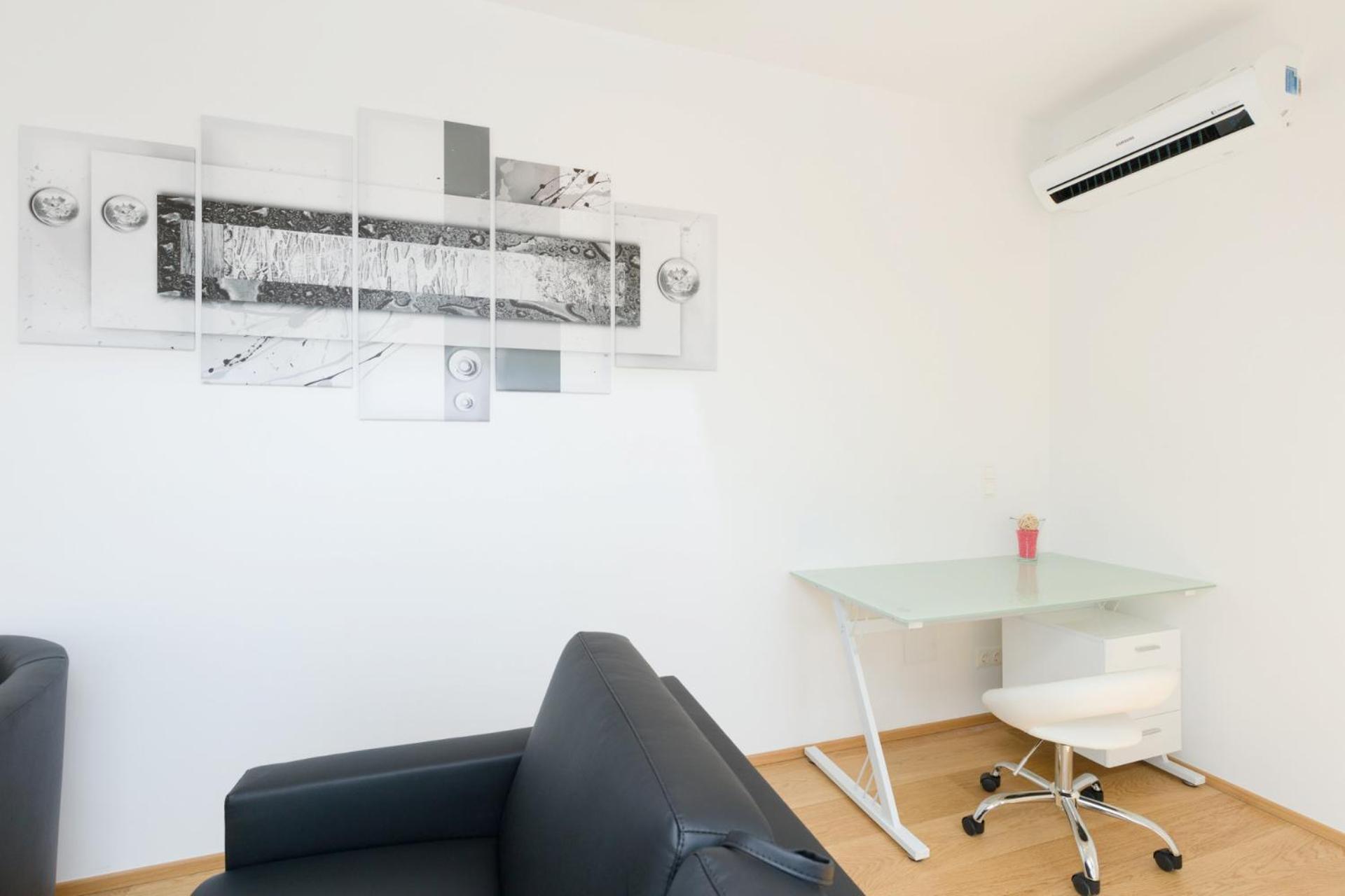 Central Riverside Residences Wien Rum bild